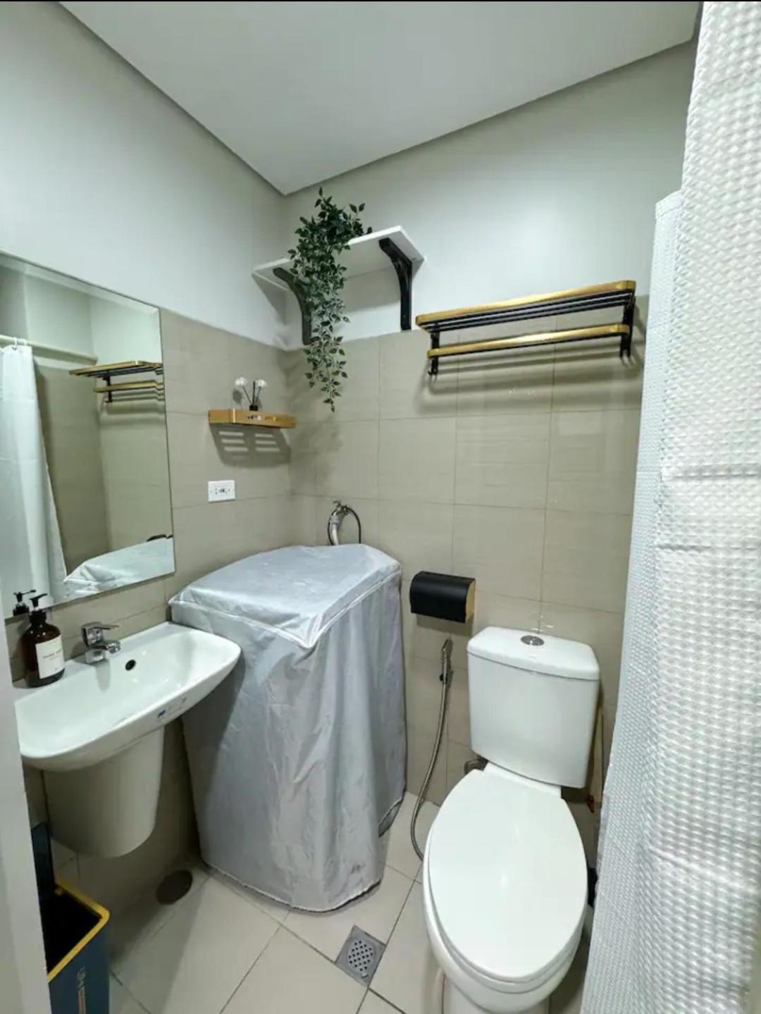 Shore Residences Mall Of Asia Pool View 200Mbps Free Wi-Fi Pasay Room photo
